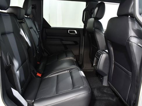 New 2026 Ford Bronco Outer Banks AWD/4WD image 19
