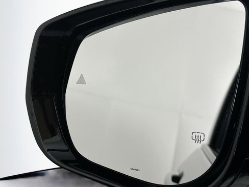 Used 2023 Jeep Grand Cherokee L Limited w/ Black Appearance Package image 16