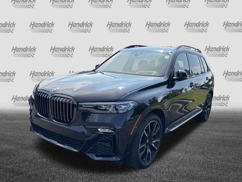 Used 2022 BMW X7 xDrive40i w/ M Sport Package AWD/4WD image 5