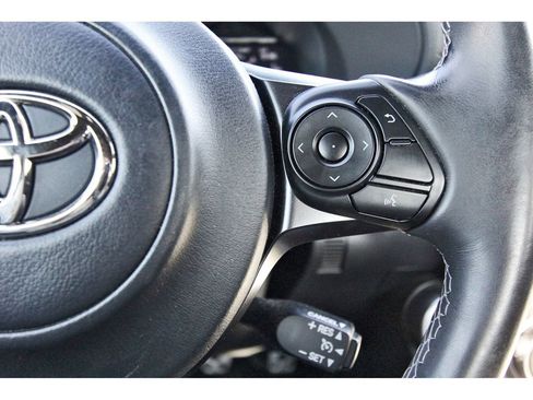 Used 2023 Toyota GR86 Premium RWD image 11