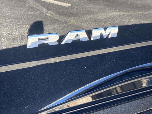 Used 2024 RAM 2500 Big Horn w/ Bed Utility Group image 15