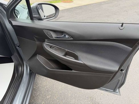Used 2018 Chevrolet Cruze LT w/ Convenience Package image 20