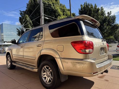 Used 2005 Toyota Sequoia Limited RWD image 5