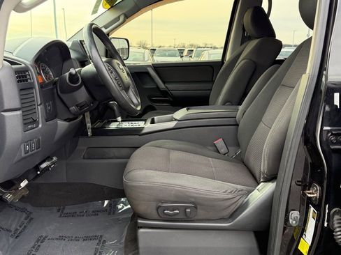 Used 2014 Nissan Titan SV w/ SV Value Truck Package image 13