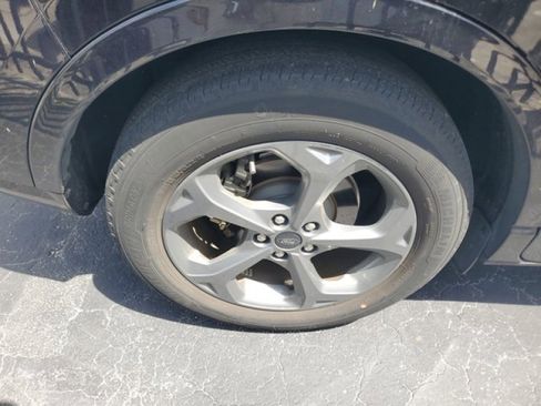 Used 2023 Ford Escape ST-Line w/ Tech Pack #1 image 9