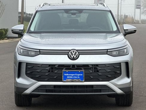 New 2026 Volkswagen Tiguan SE AWD/4WD image 8