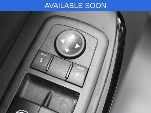 Used 2021 Jeep Cherokee Latitude Plus AWD/4WD image 12