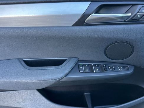 Used 2017 BMW X3 xDrive28i image 10