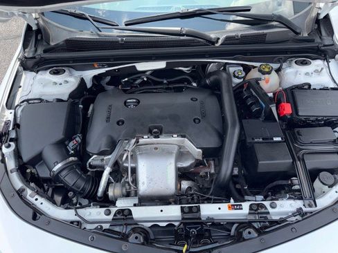 Used 2020 Chevrolet Malibu Premier w/ LPO, Floor Liner Package FWD image 33