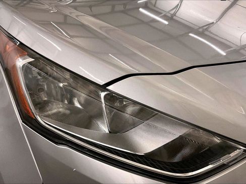 Used 2019 Ford Transit Connect XL image 26