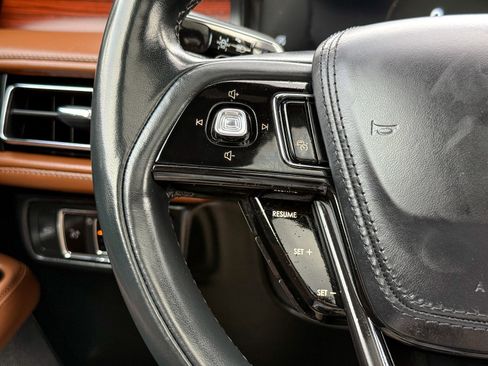 Used 2023 Lincoln Aviator Reserve w/ Equipment Group 201A image 35