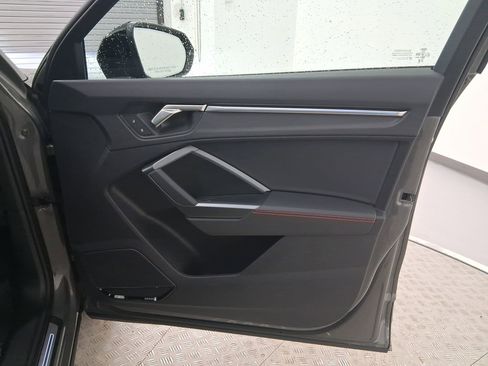 Used 2025 Audi Q3 2.0T Premium Plus w/ Premium Plus Package image 21