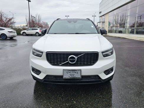 Used 2020 Volvo XC40 T5 R-Design image 2