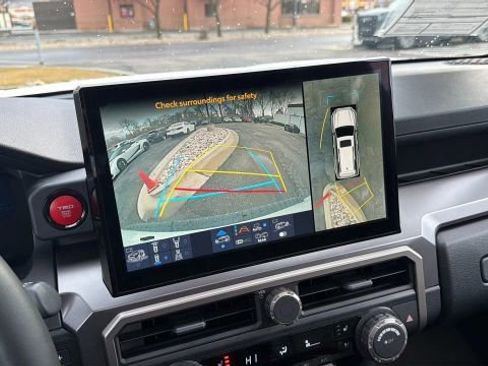 Used 2025 Toyota 4Runner TRD Off-Road Premium w/ Tow Technology Package image 28