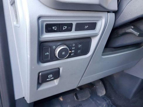 Certified 2022 Ford F150 XLT w/ Equipment Group 302A High image 18