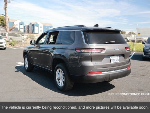 Used 2022 Jeep Grand Cherokee L Laredo w/ Luxury Tech Group I image 3