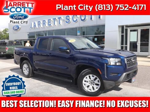 Used 2022 Nissan Frontier SV RWD image 1