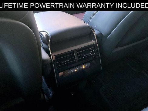 Used 2024 Land Rover Range Rover Sport Dynamic SE image 29