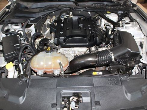 Used 2018 Ford Mustang Premium image 15