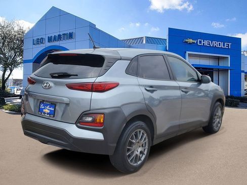 Used 2020 Hyundai Kona SE image 3