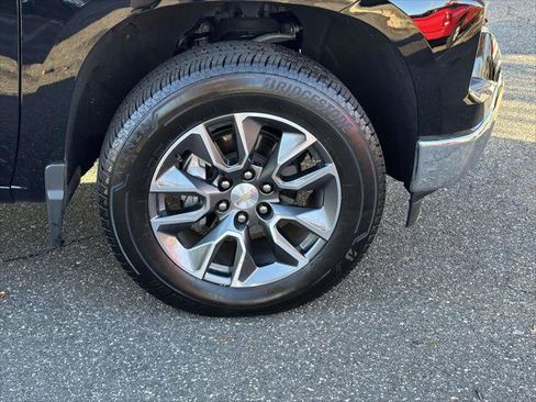 Used 2025 Chevrolet Silverado 1500 LT image 9