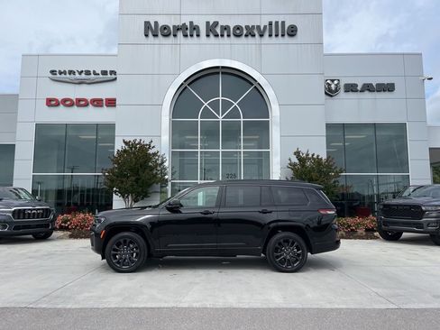 New 2026 Jeep Grand Cherokee L Limited AWD/4WD image 2