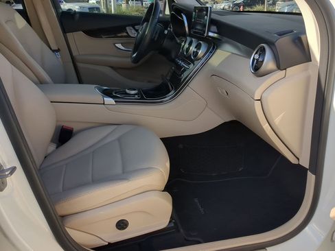 Used 2019 Mercedes-Benz GLC 300 GLC 300 image 23