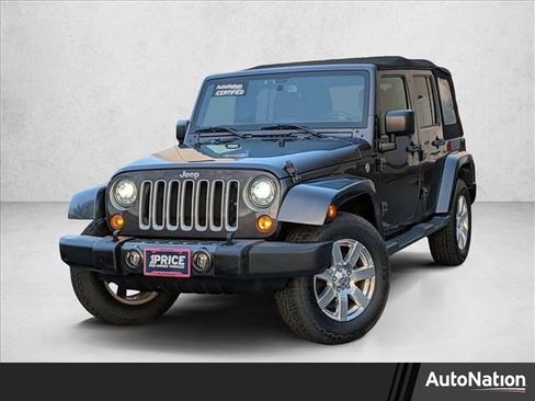 Used 2017 Jeep Wrangler Unlimited Sahara w/ Connectivity Group image 1