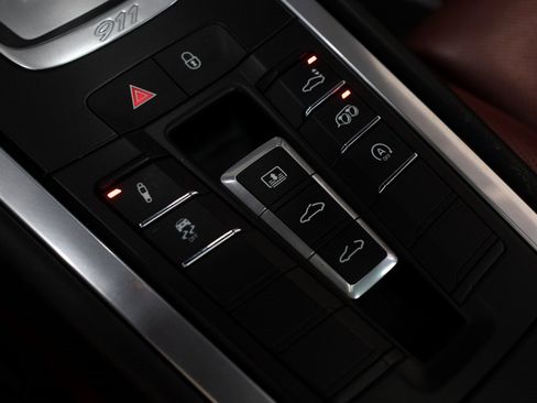 Used 2017 Porsche 911 Carrera S image 40