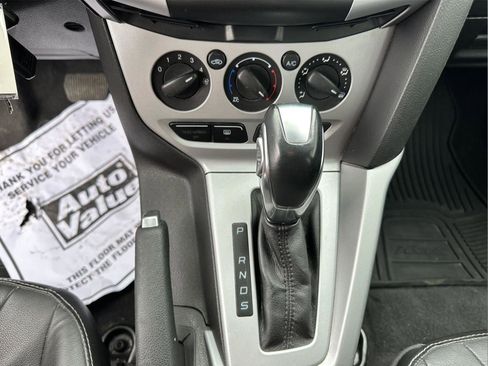 Used 2014 Ford Focus SE w/ Equipment Group 201A image 23