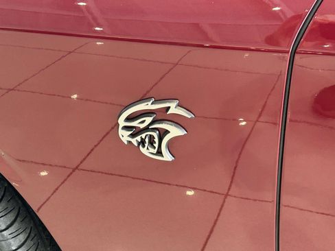 Used 2022 Dodge Challenger SRT Hellcat w/ Plus Package RWD image 11
