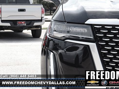 Certified 2023 Cadillac Escalade ESV Premium Luxury image 44