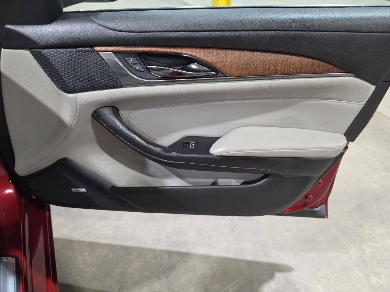 Used 2015 Cadillac CTS Sedan RWD image 31