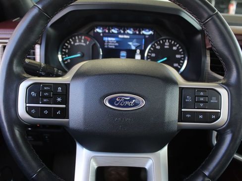 Used 2024 Ford Expedition Limited image 39