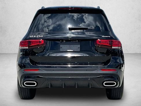 Certified 2023 Mercedes-Benz GLB 250 4MATIC image 4