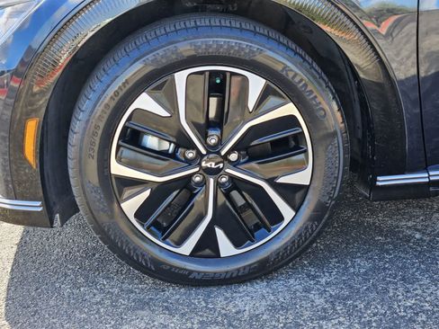 Certified 2023 Kia EV6 Wind RWD image 9