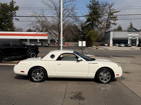Used 2002 Ford Thunderbird image 2