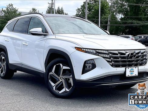 Used 2022 Hyundai Tucson Limited w/ Cargo Package AWD/4WD image 2
