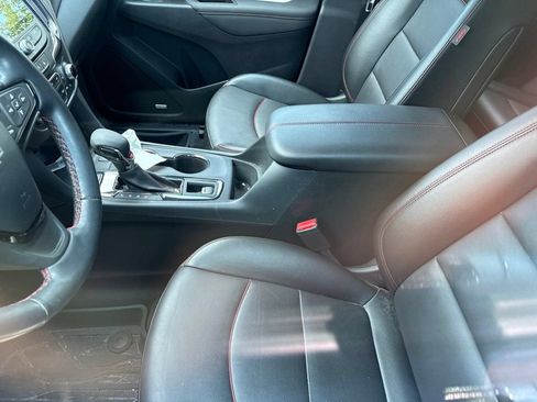 Certified 2024 Chevrolet Equinox RS w/ RS Leather Package AWD/4WD image 7