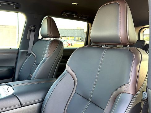 New 2026 Nissan Armada SL AWD/4WD image 9