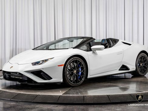 Used 2022 Lamborghini Huracan EVO image 9