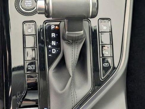 Used 2023 Kia Niro EX Touring FWD image 24