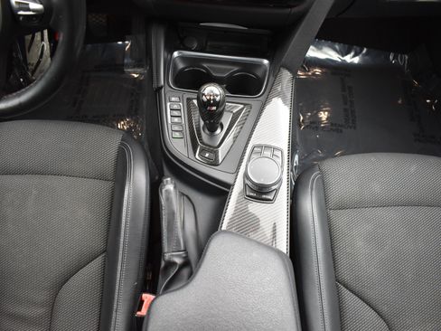 Used 2020 BMW M4 Coupe image 18