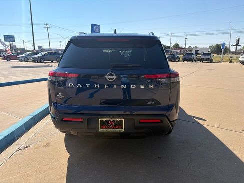 Used 2025 Nissan Pathfinder SV AWD/4WD image 7