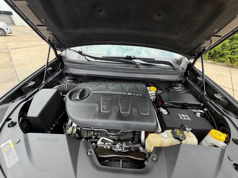 Used 2022 Jeep Cherokee Limited AWD/4WD image 36