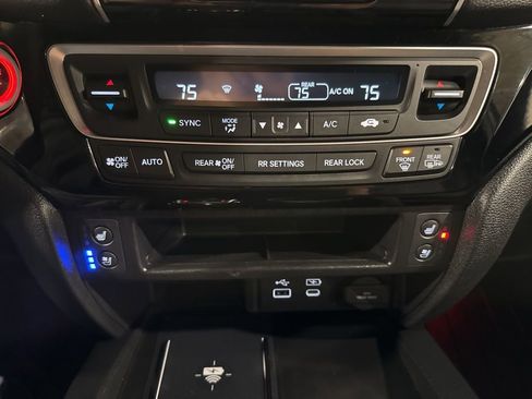 Used 2025 Honda Passport Black Edition image 36