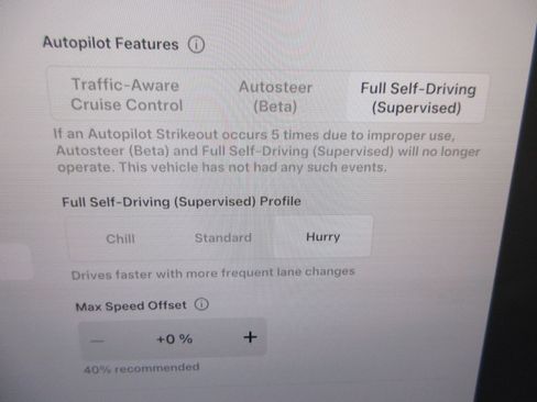 Used 2022 Tesla Model X image 53