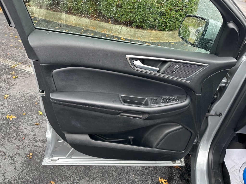 Used 2022 Ford Edge SEL AWD/4WD image 20