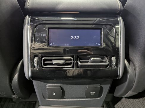 Used 2025 Lincoln Aviator AWD w/ Jet Appearance Package image 12