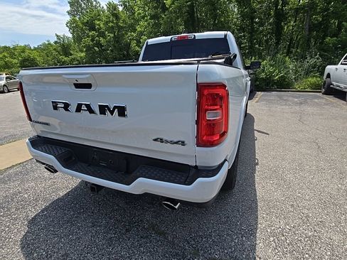 Used 2025 RAM 1500 Laramie AWD/4WD image 7